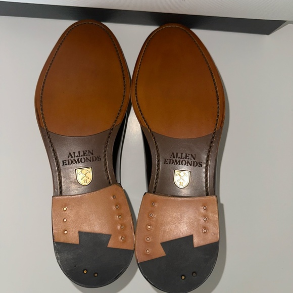 Allen Edmonds Morrison Reserve Whole-cut Oxford Dress Shoe new in box (NIB)